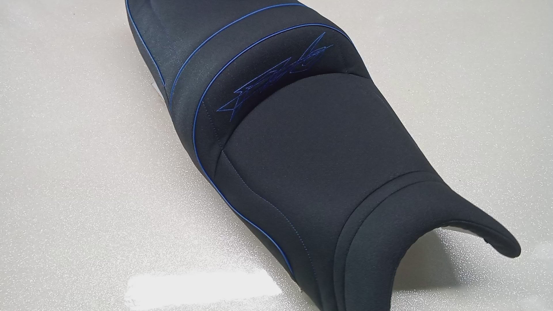 Charger la vidéo : 