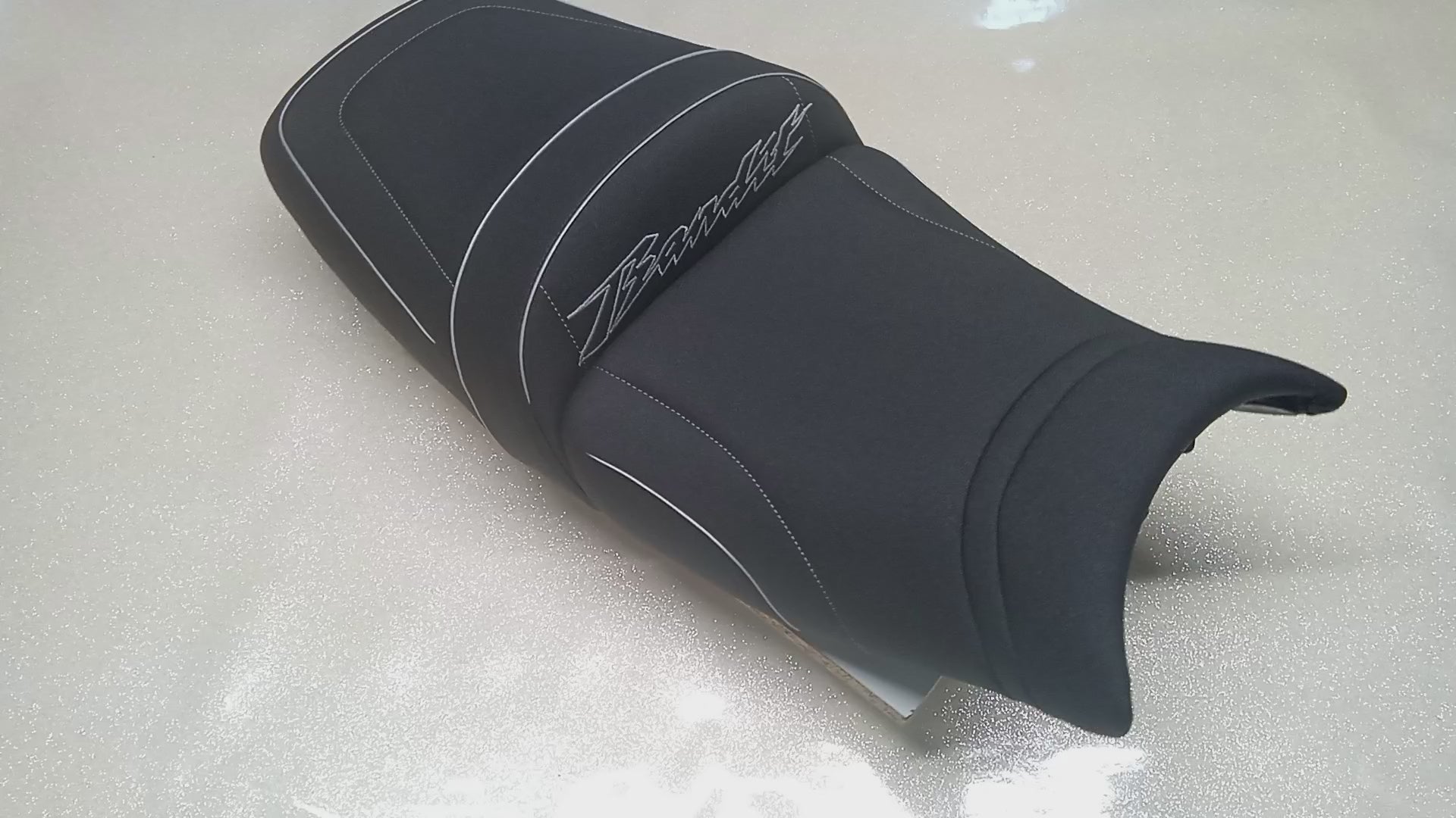 Charger la vidéo : 